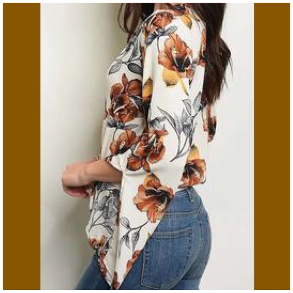 FLORAL SPLIT SLEEVES & SURPLICE TOP - Picture 3 of 8